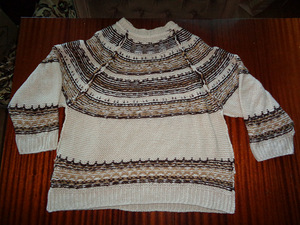 Soe ja pehme "Pull & Bear" kampsun, s.M (4 foto / 9)