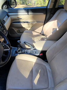 Mitsubishi outlander ,2.3 tdi.2013a. (8 foto / 10)