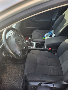Volkswagen Passat 1.6TDI 77kW 2010a (5 foto / 5)