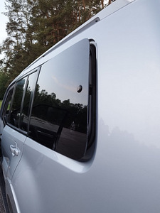 Mitsubishi Pajero 4 (4 foto / 14)