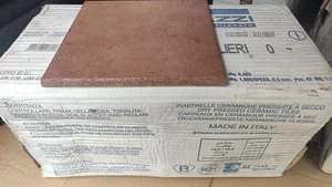 Itaalia klinkerplaadid 15cm x 15cm 5 karpi uued (2 foto / 2)