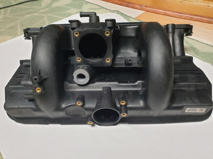 Sisselaskekollektor BMW 3 E46 2002 (3 foto / 4)