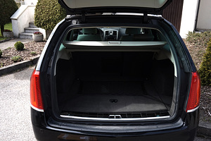 Cadillac BLS (5 foto / 10)
