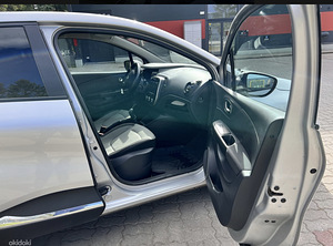 Renault Captur 1.5 66kV Diisel 95g/cm³ (6 foto / 11)
