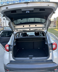 Renault Captur 1.5 66kV Diisel 95g/cm³ (9 foto / 11)