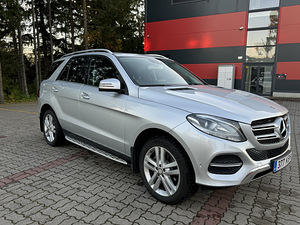 Mercedes-Benz GLE 250 150kW 2.1AMG Special Edition (3 foto / 15)