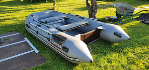 Продаётся лодка PVC HUNTER 335 (5 фото из 10)