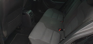 Volkswagen Jetta (7 foto / 15)