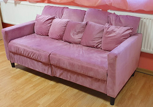 2-местный бархатный розовый диван