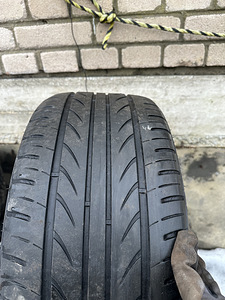 Kummi 235/35 R19 (1 foto / 3)