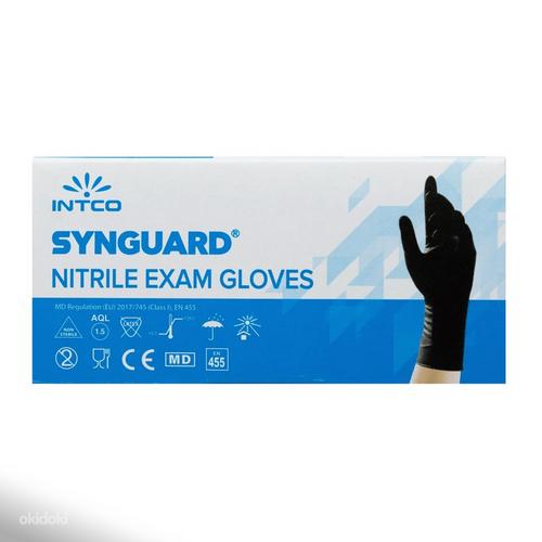 Нитриловые перчатки Intco Synguard, 100 шт/уп черные синие S M L XL (фото #2)