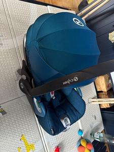 Cybex Cloud Z2 i-Size Plus + isofix base (5 foto / 7)