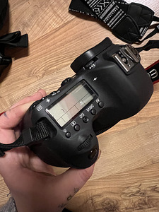 Müüa väga heas korras Canon EOS 6D + koos teistega (3 foto / 10)