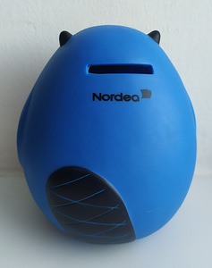 Rahakassa "Nordea kobras" (4 foto / 4)