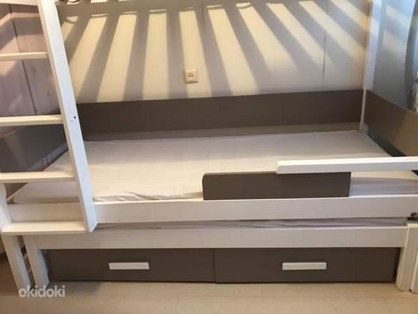 Компактная детская кровать, 3 спальных места, сосна (фото #5)
