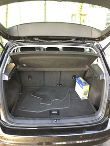 VOLKSWAGEN GOLF SPORTSVAN LOUNGE (11 foto / 15)