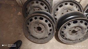 Mazda 15" kettad (2 foto / 2)