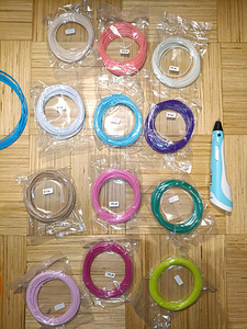 3D pliiats komplekt 26 rulli plastikuga (1 foto / 10)