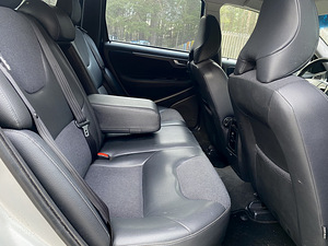 Volvo xc70 2.4tdi 135kw üv 02.2024 (8 foto / 12)