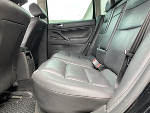Volkswagen passat 1.9tdi автомат (8 фото из 11)