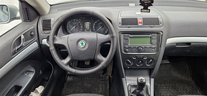 Škoda Oktavia 1.9tdi 2008a. (6 foto / 10)