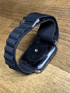 Apple Watch SE 44mm, Uus aku (5 foto / 7)