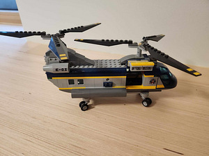Müüa Lego komplekt "süvavee helikopter" ja allveelaev (3 foto / 5)