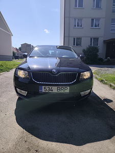 Skoda Octavia 1.0 85kW (4 foto / 15)