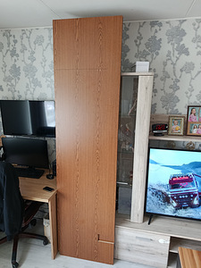 Müüa garderoob lükanduste ja peegliga (2 foto / 3)