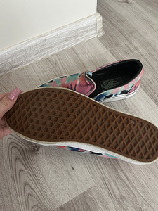 Vans тенниски (2 фото из 2)