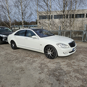 Mersedes-Benz S600L (11 foto / 12)