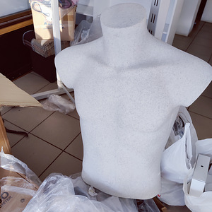 Mannekeenid (1 foto / 2)
