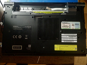 SONY VAIO PCG-31111M i7-620M 2,66GHz 8GB DDR3 (3 foto / 3)