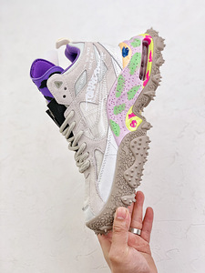 Off-White Nike Air Terra (4 foto / 8)