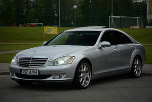 Mercedes-Benz S350 (2 фото из 7)