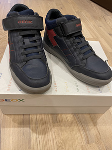 Кроссовки Geox 35 (1 фото из 3)