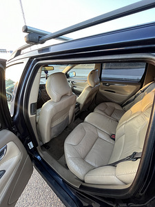 Volvo xc70 (8 фото из 10)