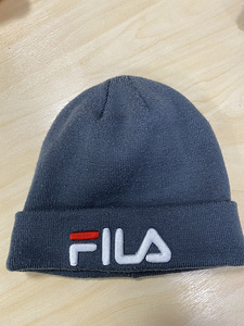 Fila kerge jope 158-164 + müts (2 foto / 2)