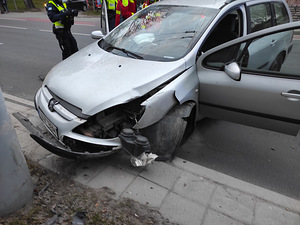 Avariiline Peugeot 307 (2 foto / 2)