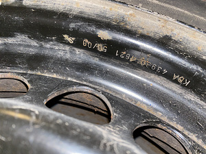 Mercedes Benz Viano Tagavara velg rehviga (3 foto / 4)