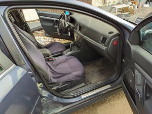 Opel Vectra 2005 114kW (9 foto / 14)