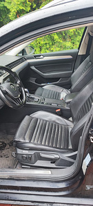 Vw passat b8 GTE Plug-In гибрид (5 фото из 6)