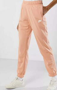 Новые спортивные костюмы Nike S (2 фото из 4)