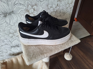 Nike jalanõud nr. 39 (1 foto / 6)
