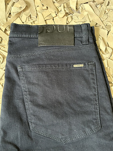 Uued Hugo Boss meeste teksad (2 foto / 6)