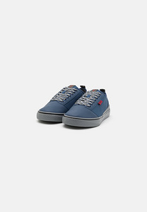Uued Hugo Boss meeste jalatsid (1 foto / 6)
