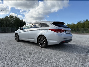 Hyundai i40, 1.7 CRDI (4 foto / 15)