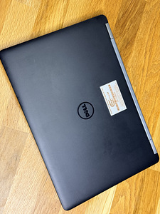 Dell Latitude E7470 i5/16GB/256GB/Win11 (2 foto / 8)