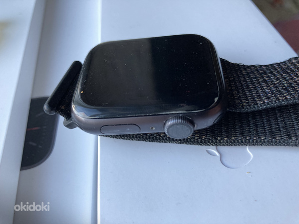 Apple Watch Series 6 + Sport Loop (фото #1)