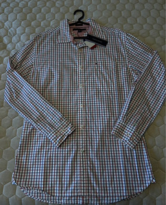 Tommy Hilfiger (1 foto / 3)